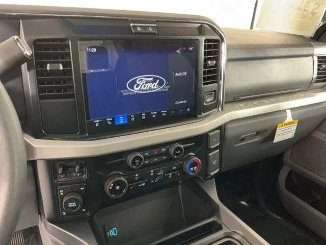 New 2026 Agate Black Ford XLT image 22