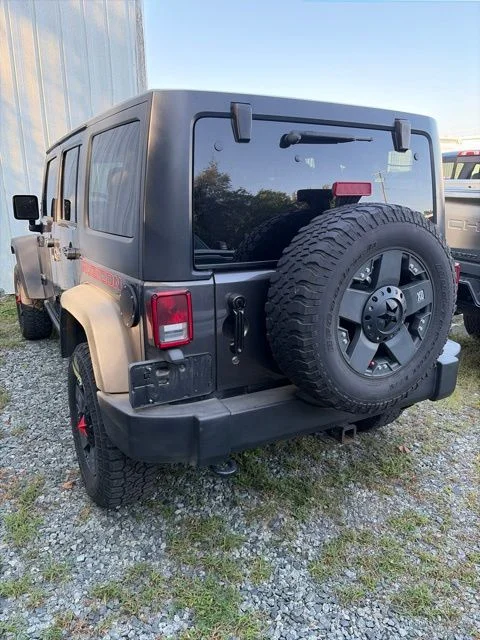Used 2014 Gray Jeep Unlimited Rubicon image 11