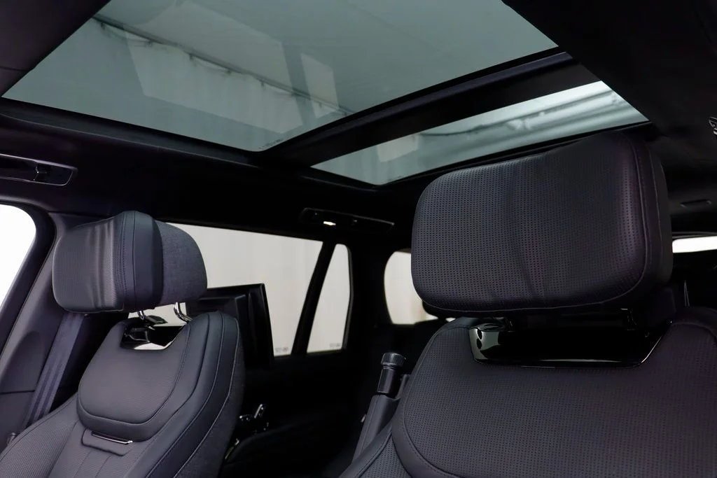 New 2025 White Land Rover SV image 16
