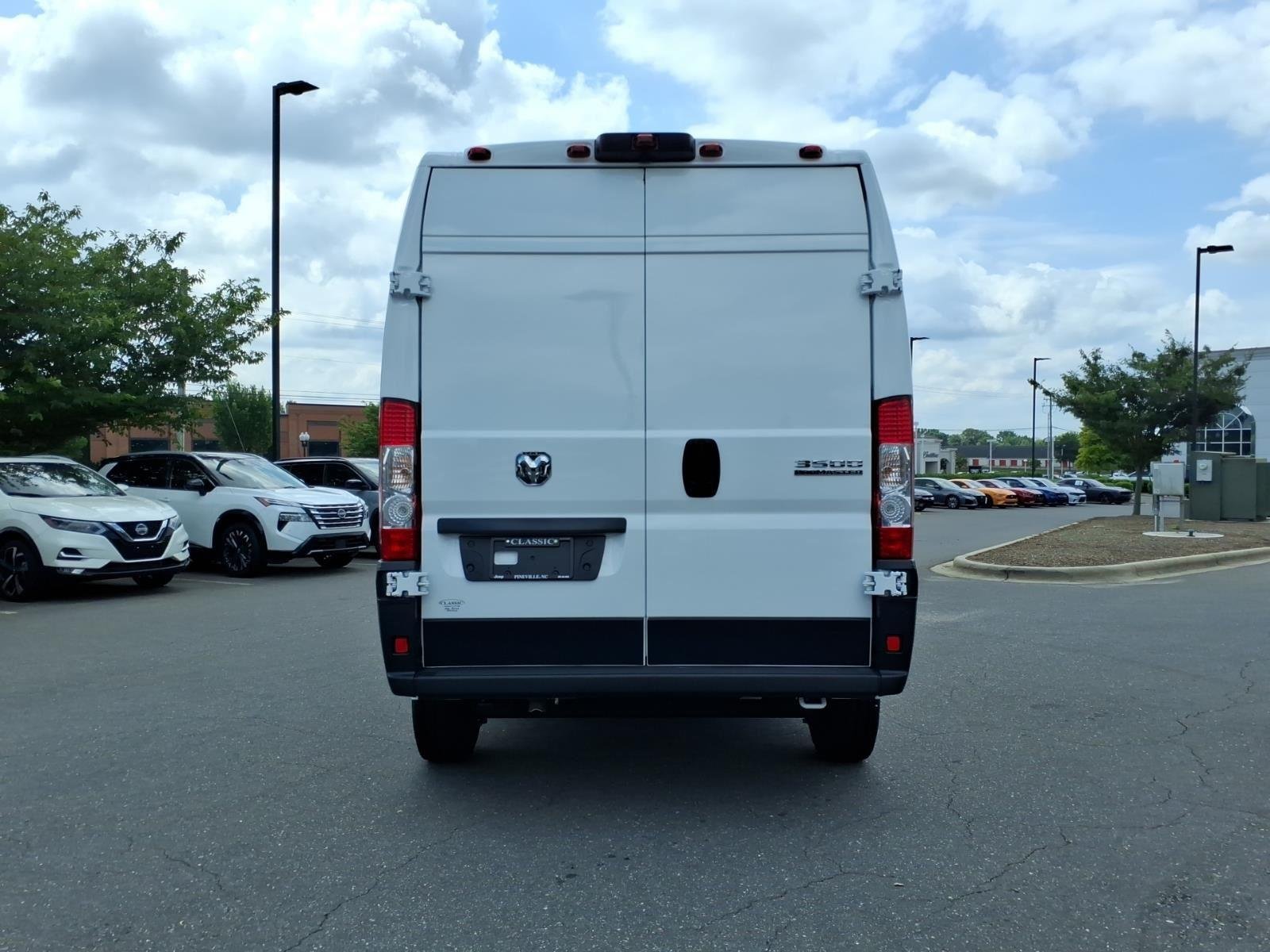New 2026 Bright White Clear-Coat Exterior Paint RAM Tradesman image 16