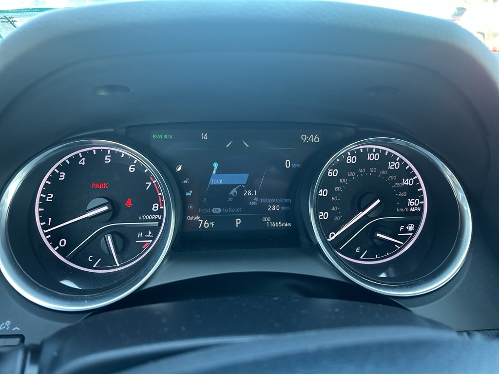 Used 2020 Predawn Gray Mica Toyota LE image 11
