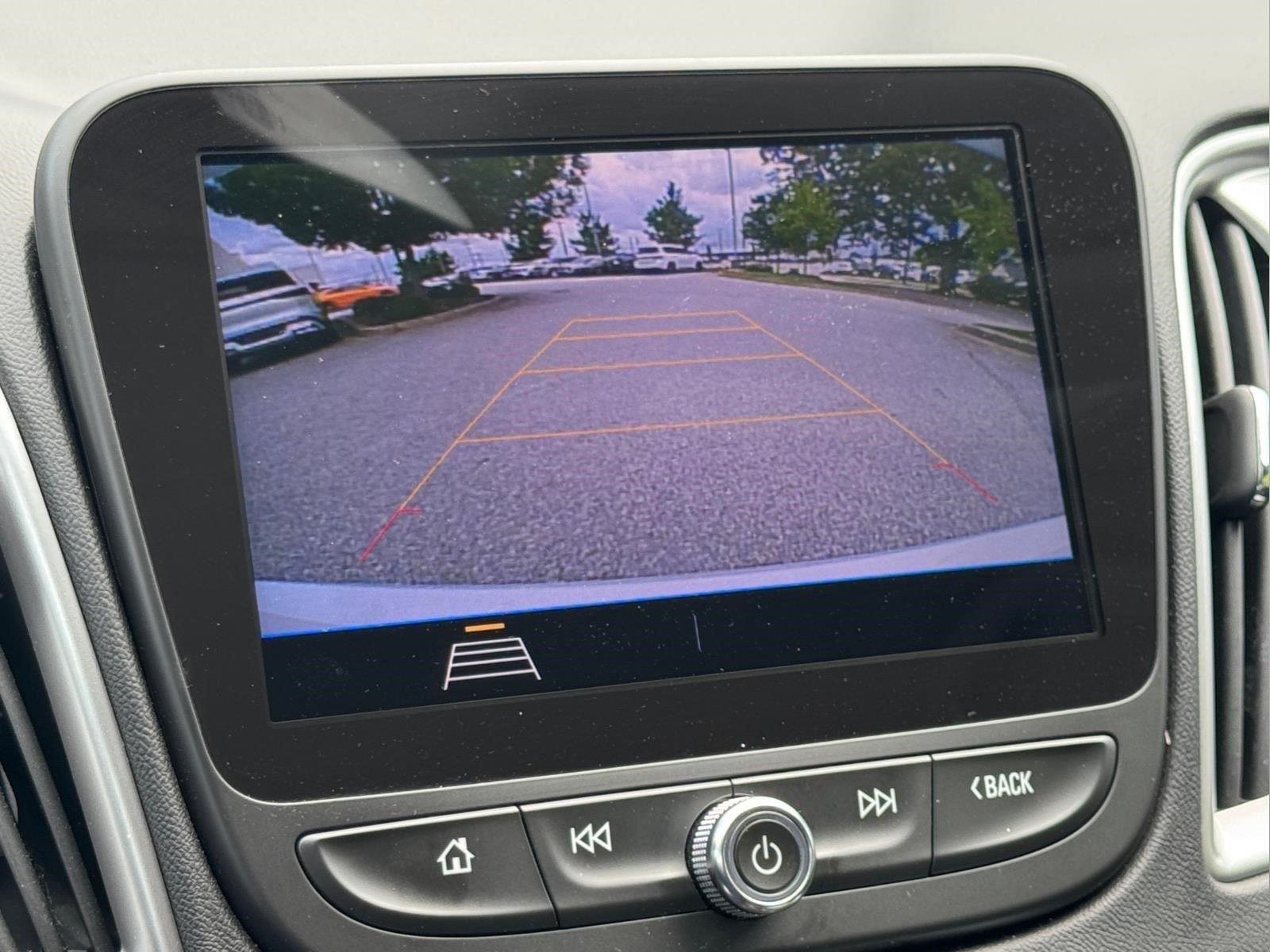 Used 2020 Summit White Chevrolet LS image 27