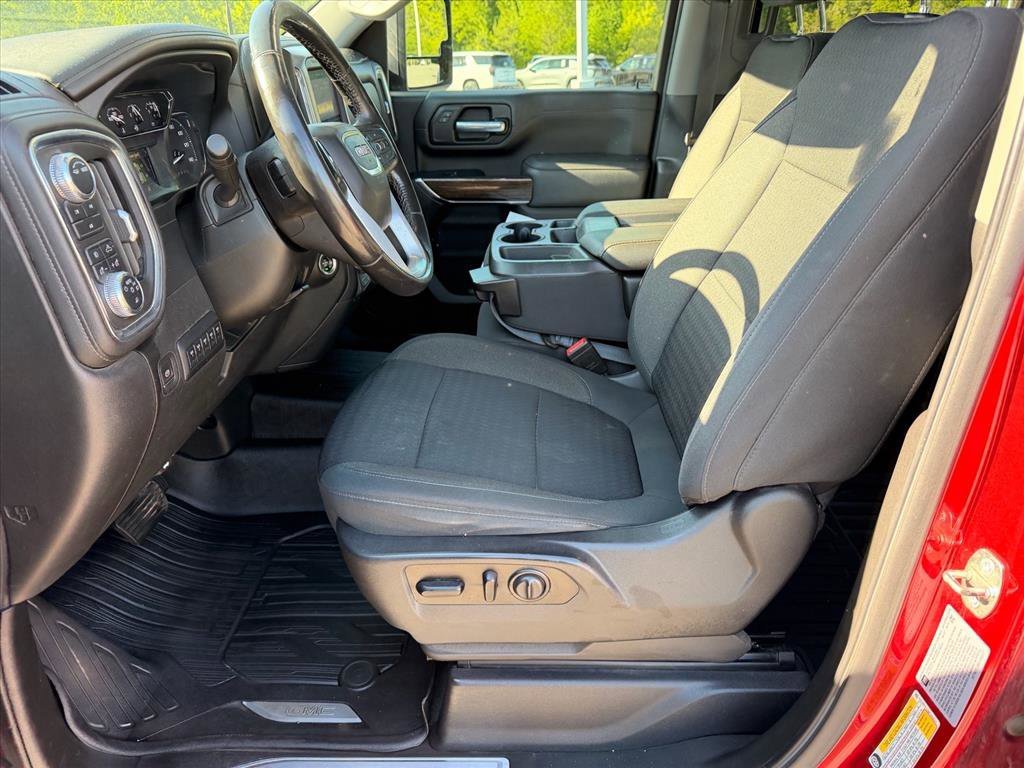 Used 2021 Cayenne Red Tintcoat GMC SLE image 11
