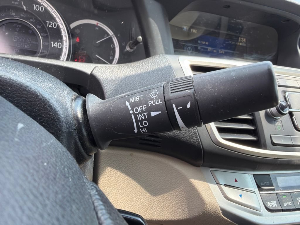 Used 2015  Honda LX image 26