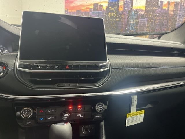 New 2026 Hydro Blue Pearlcoat Jeep Latitude image 14