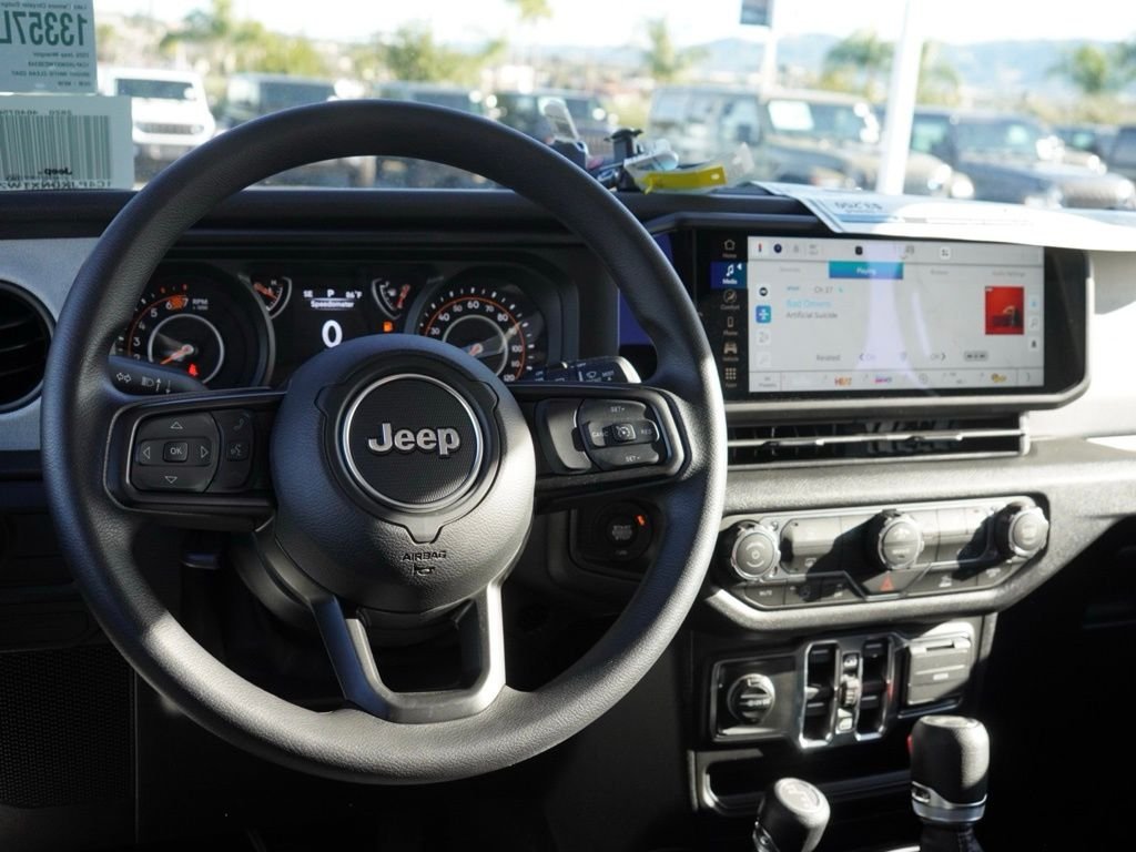 New 2026 Bright White Clear-Coat Exterior Paint Jeep Sport image 25