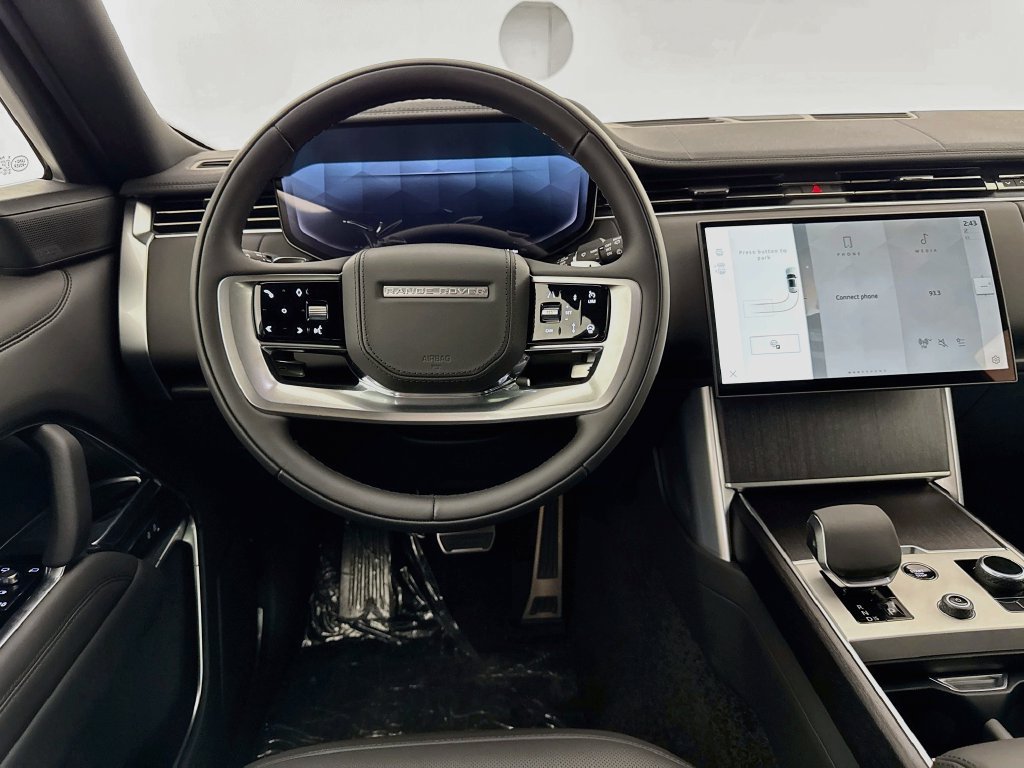 New 2027 Fuji White Land Rover SE image 23