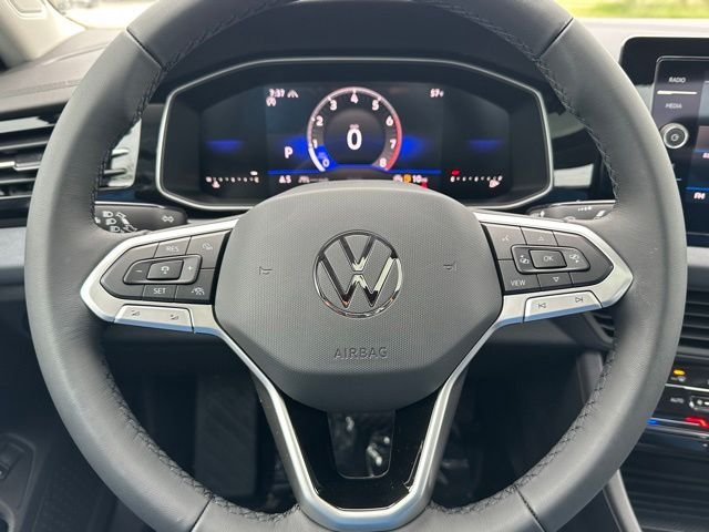 New 2026 Platinum Gray Metallic Volkswagen 1.5T SE image 37