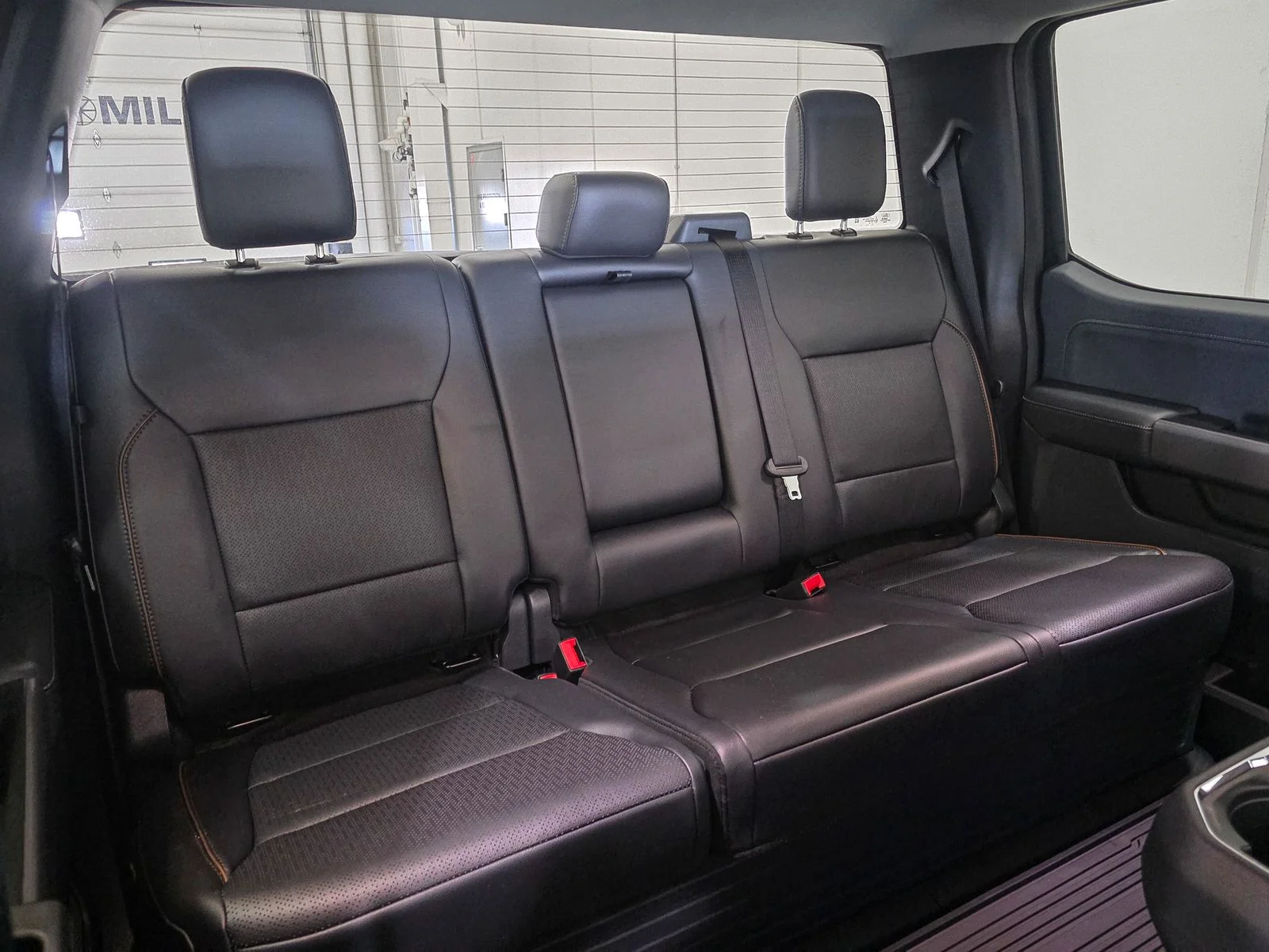 2025 Ford F-350 Super Duty Lariat - Photo 22