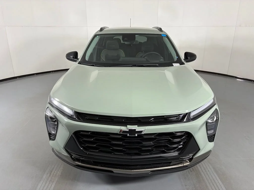 New 2026 Cacti Green Chevrolet ACTIV image 2