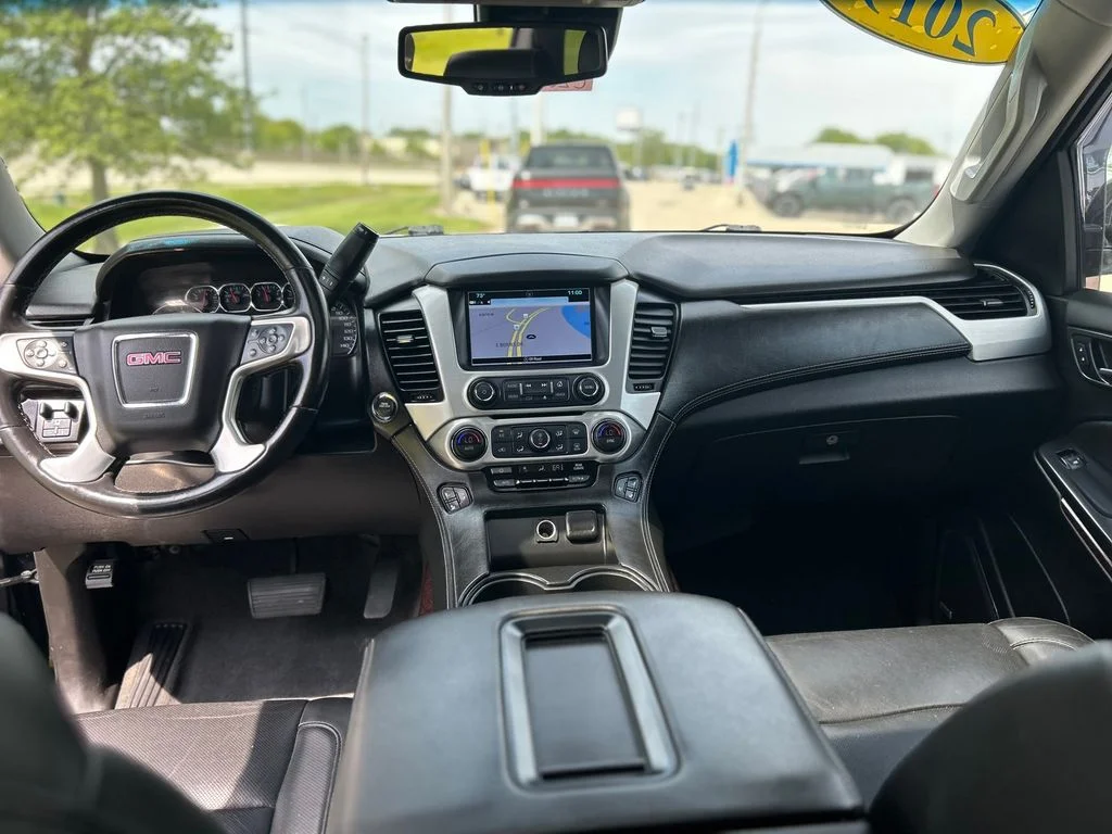 Used 2019 Black GMC SLT image 34