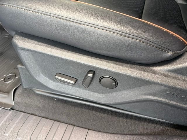 New 2026 Carbonized Gray Metallic Ford F-350® Lariat® image 25