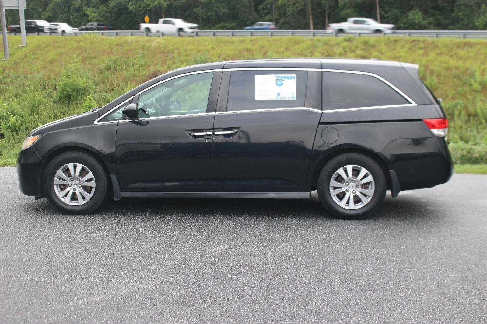Used 2016  Honda EX-L image 4
