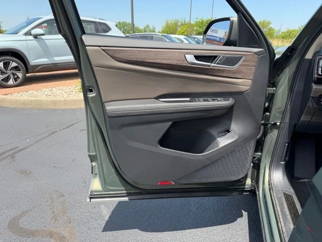 New 2026 Green Volkswagen 2.0T SEL image 15