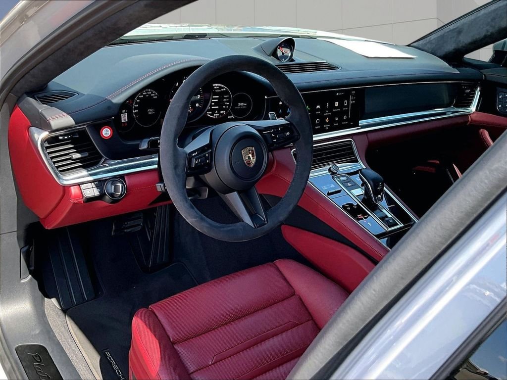 Used 2023  Porsche 4 Platinum Edition image 4