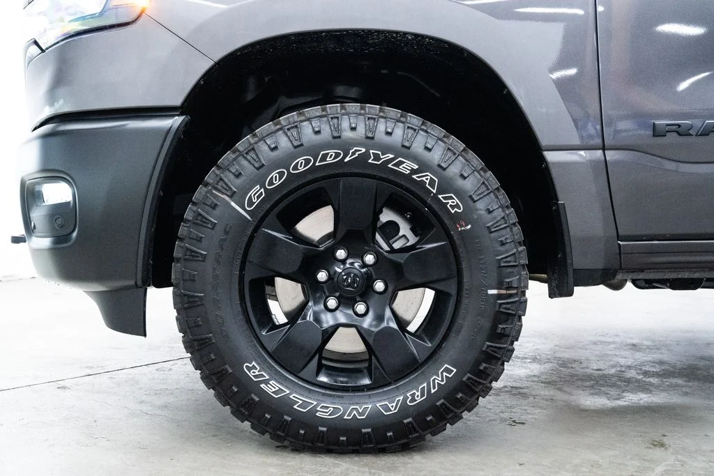 New 2026 Granite Crystal Metallic Clear-Coat Exterior Paint RAM Warlock image 7