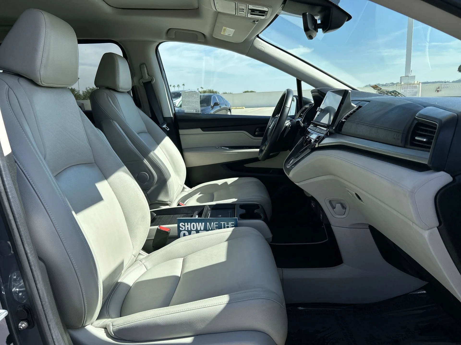 2025 Honda Odyssey EX-L - Photo 27