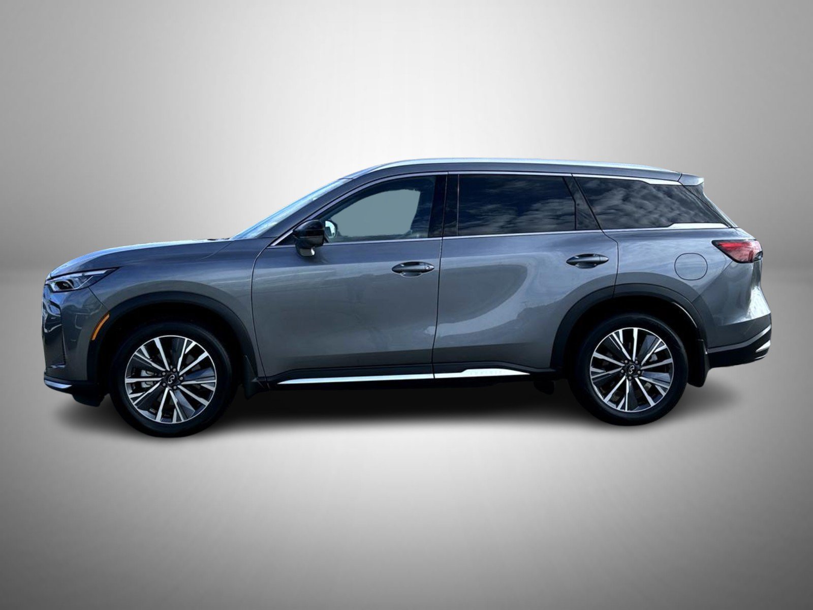 Used 2026 Gray INFINITI LUXE image 8
