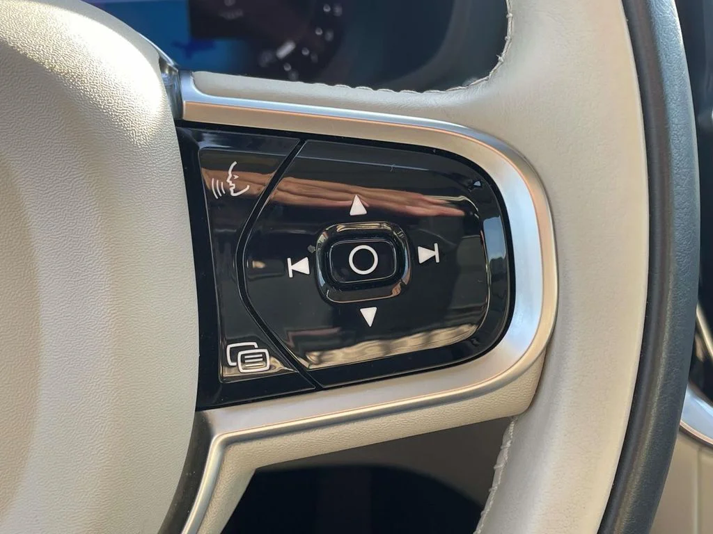 2025 Volvo V60 Cross Country Plus - Photo 11