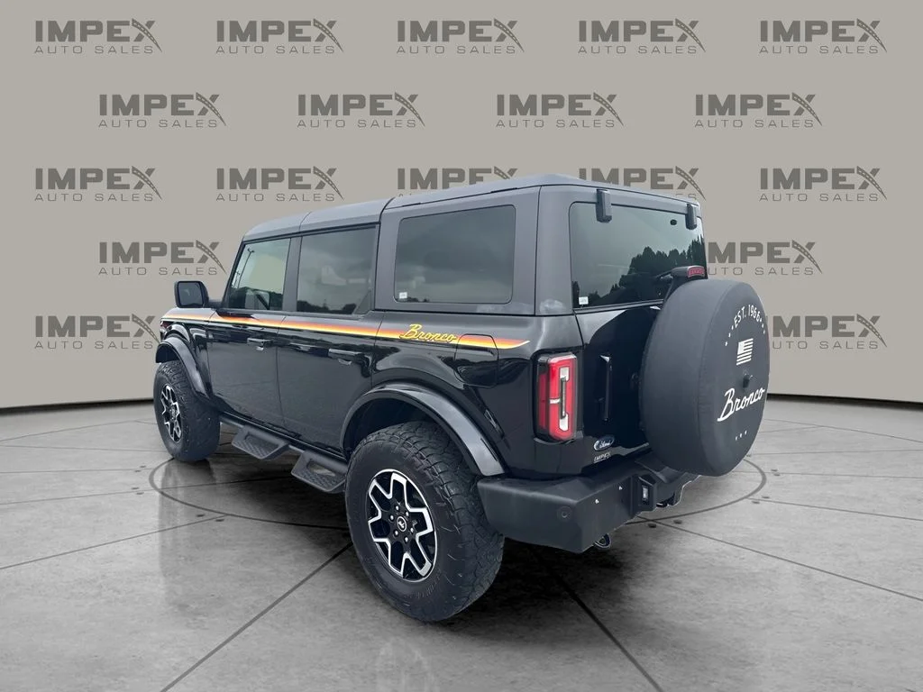 Used 2023 Black Ford Outer Banks image 2