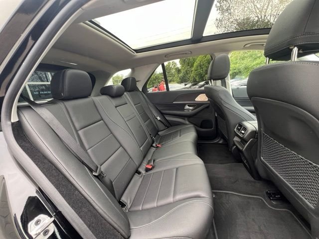 Used 2024 Black Mercedes-Benz GLE 450e image 26
