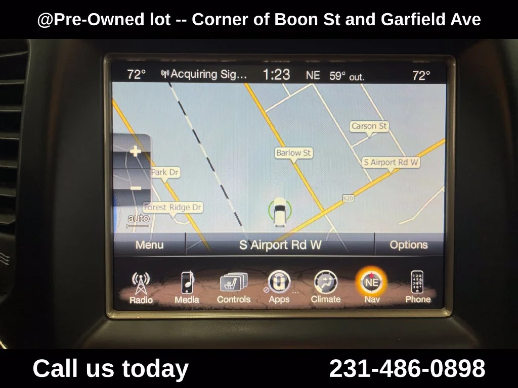 Used 2016 Gray Jeep Limited image 27