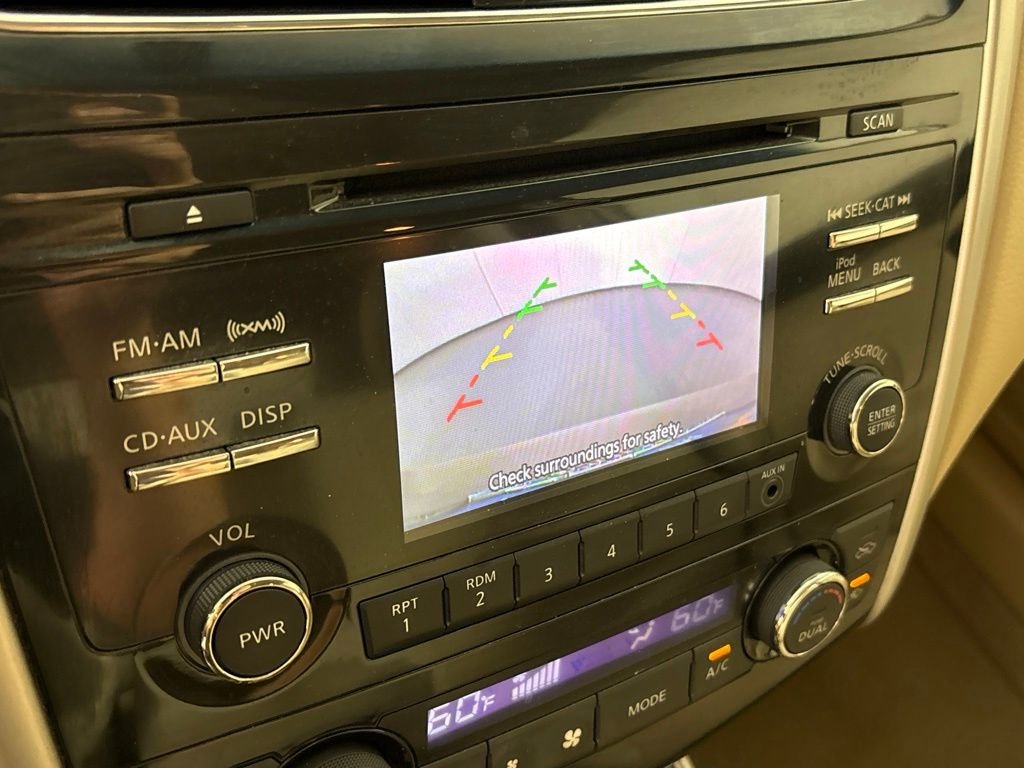 Used 2013 Beige Nissan 2.5 SV image 32