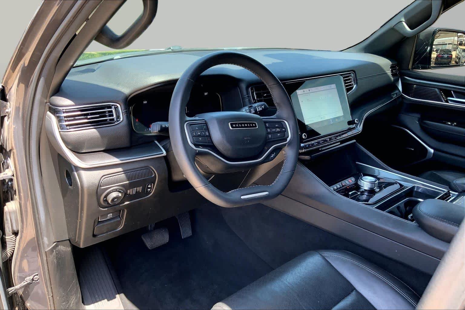 Used 2022 Baltic Gray Metallic Clearcoat Jeep Series I image 16