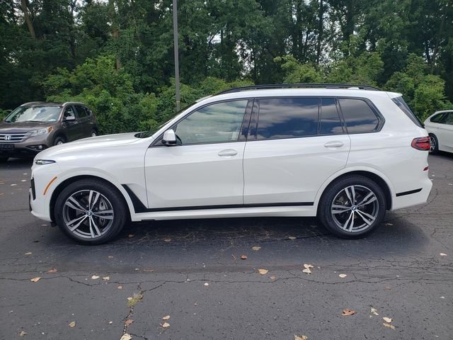 Used 2026 Alpine White BMW xDrive40i image 2