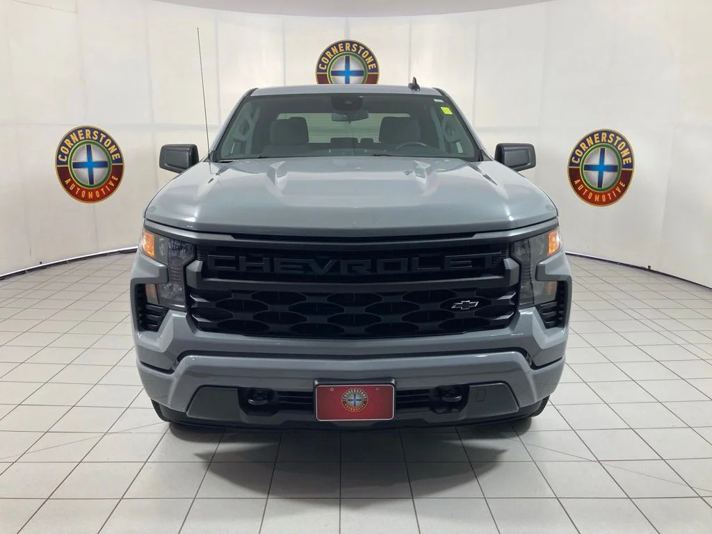 Used 2024 Gray Chevrolet Custom image 16