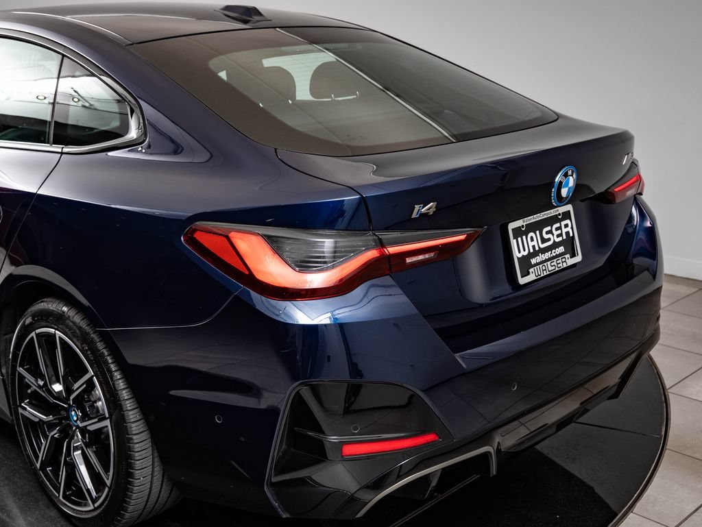 Used 2023 Tanzanite Blue Ii Metallic BMW M50 image 18