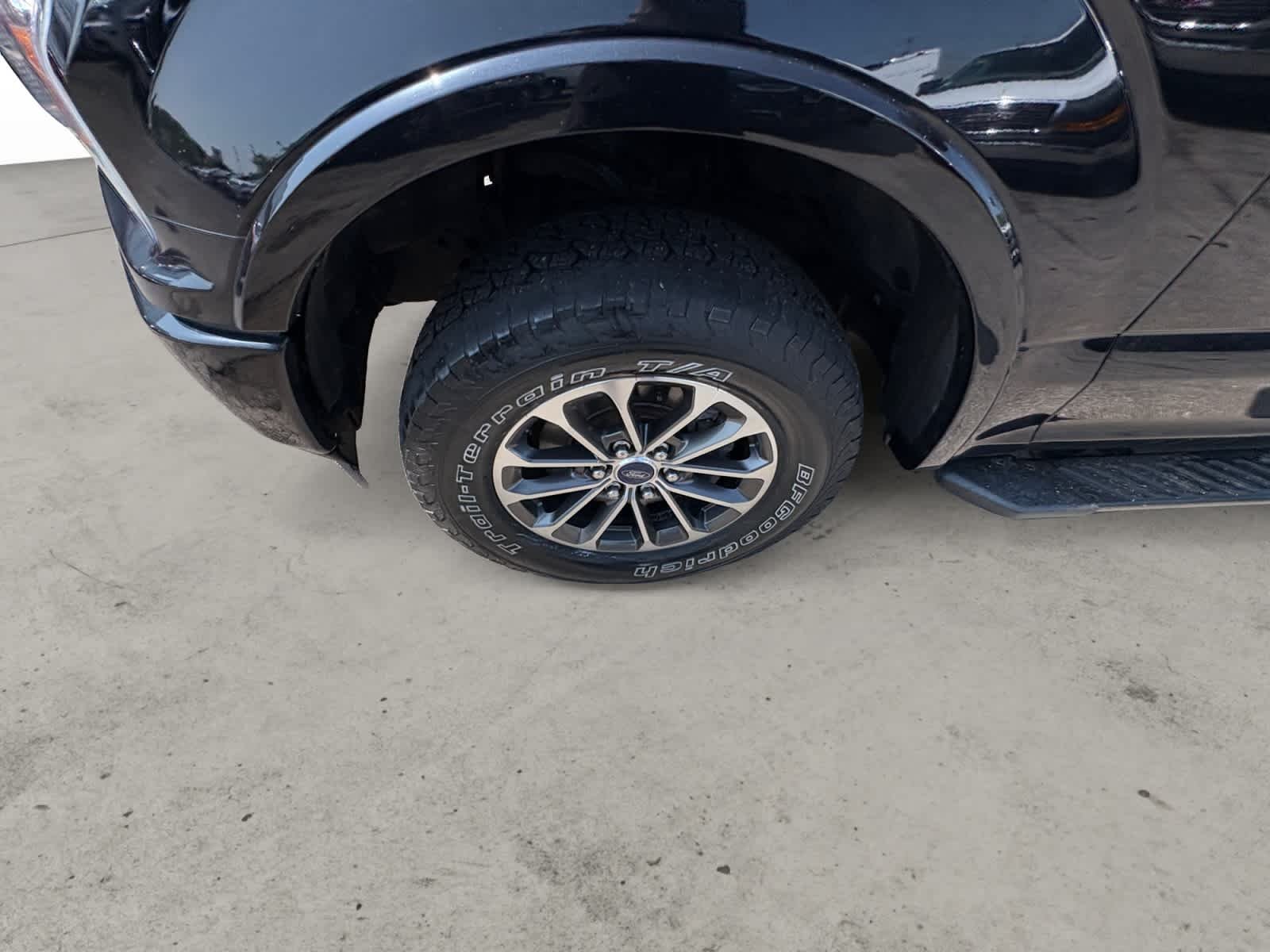 Used 2019 Agate Black Ford XLT image 11