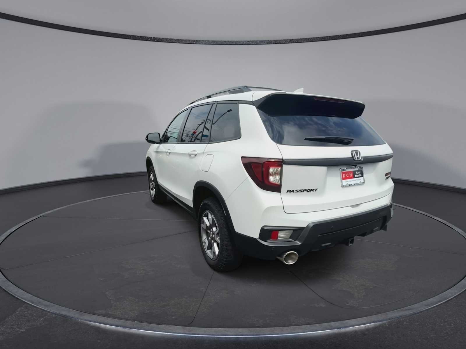 Used 2023 Platinum White Pearl Honda TrailSport image 6