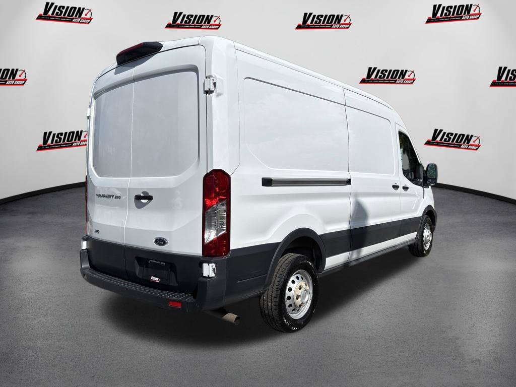 Used 2025 White Ford Base image 5