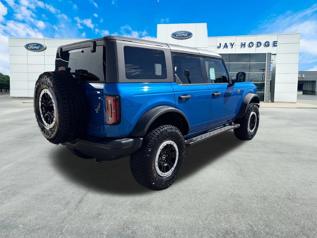 New 2026 Velocity Blue Metallic Ford Badlands® image 7