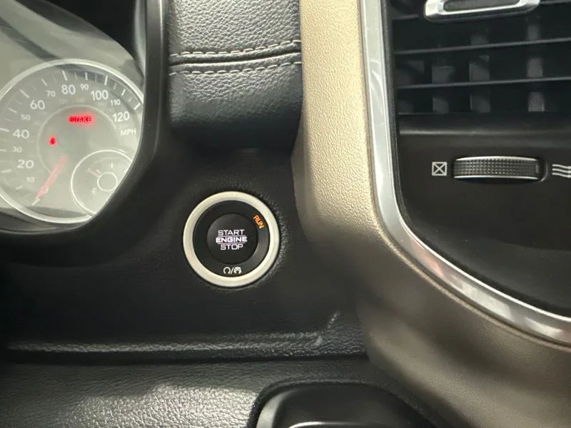 Used 2020 Silver Ram Laramie image 26