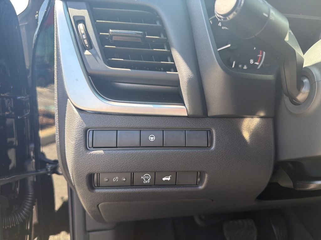 New 2026 Nissan Rogue SV 4D Sport Utility