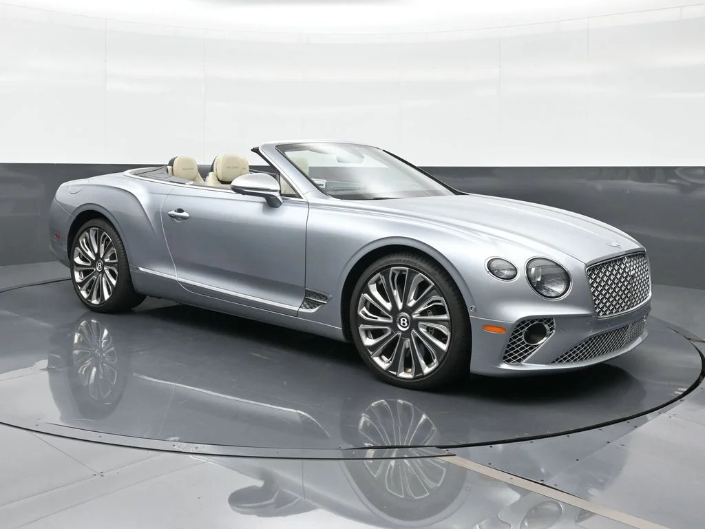 Certified Used 2022  Bentley V8 image 13