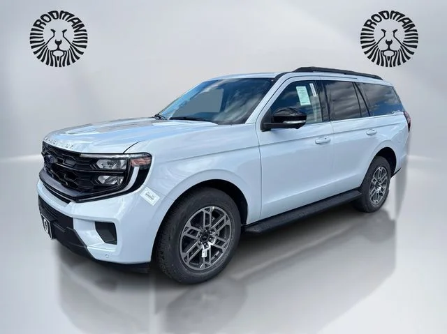 2026 Ford Expedition Active 4x4's photo