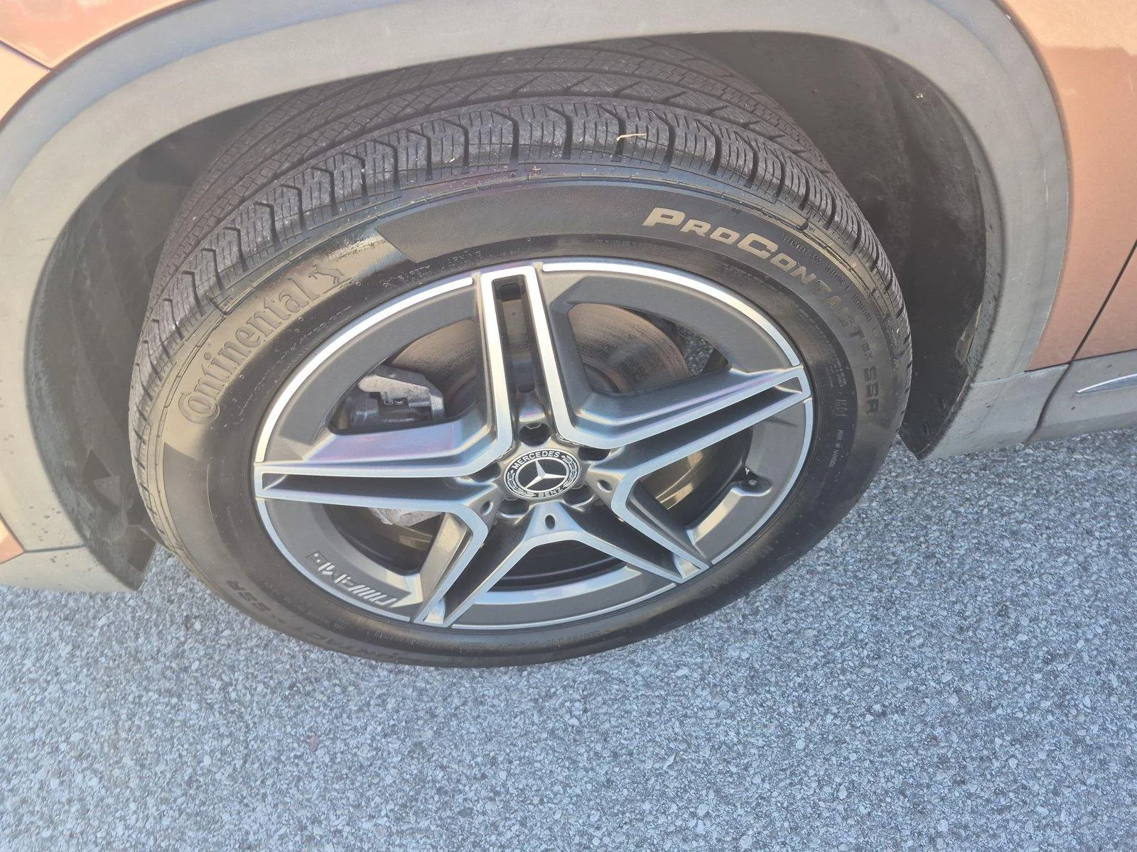Used 2021 Rose Gold Metallic Mercedes-Benz GLA 250 image 10