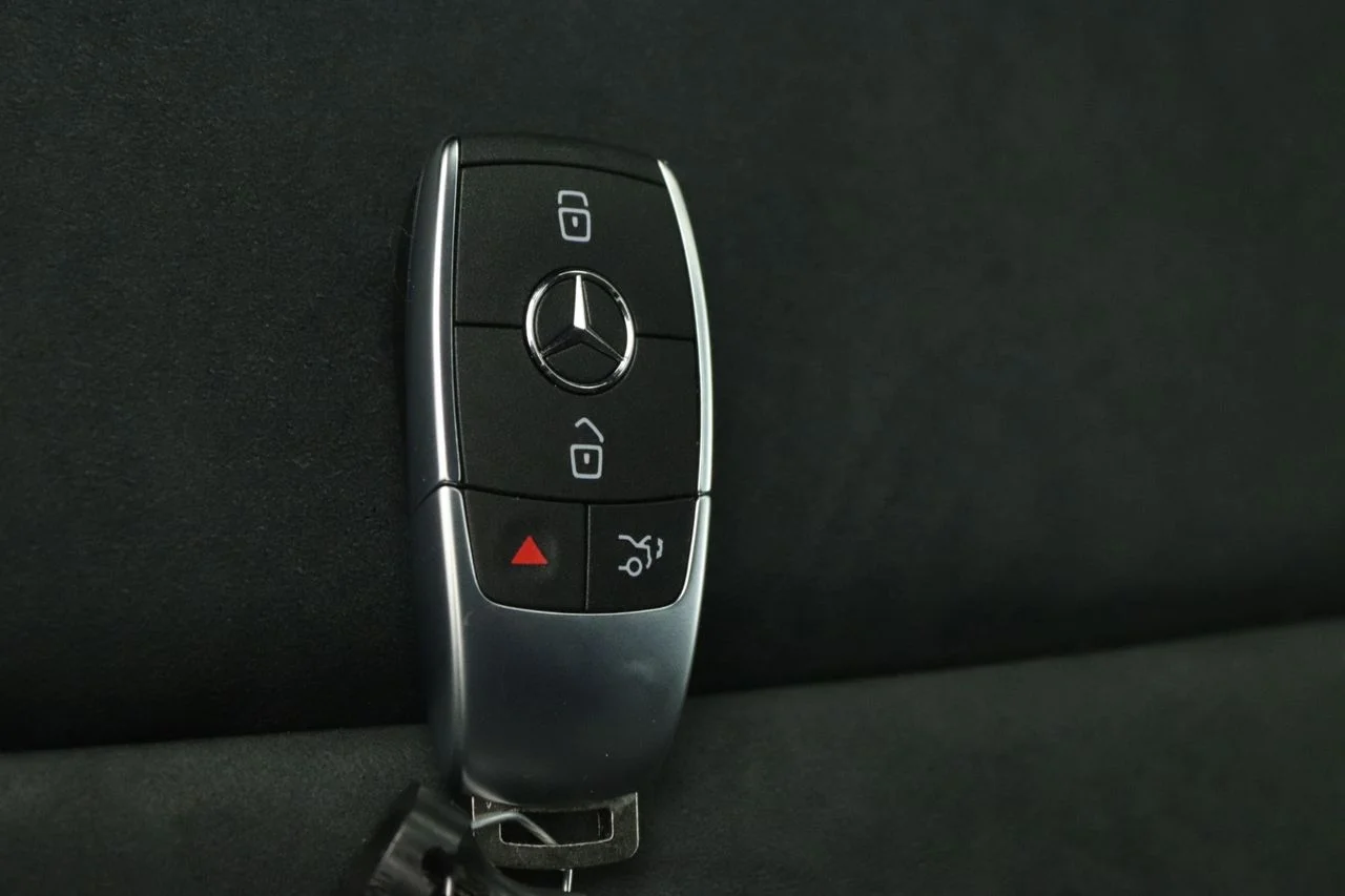 New 2026 Night Black Mercedes-Benz GLA 250 image 9