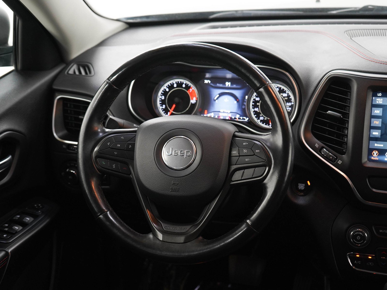 Used 2020 Granite Crystal Metallic Clearcoat Jeep Trailhawk image 14