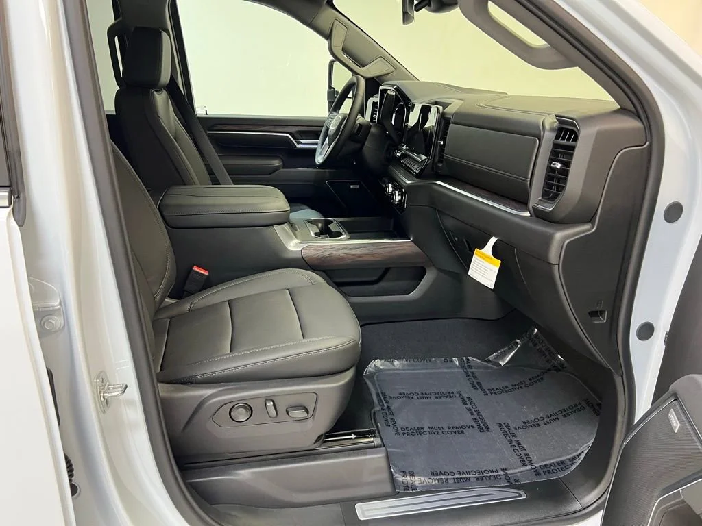 2026 GMC Sierra 2500HD SLT - Photo 31