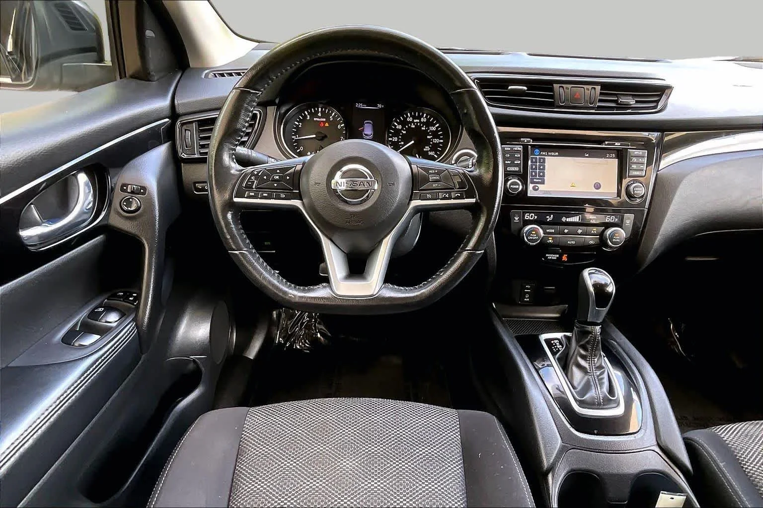 Used 2017 Magnetic Black Nissan SV image 6