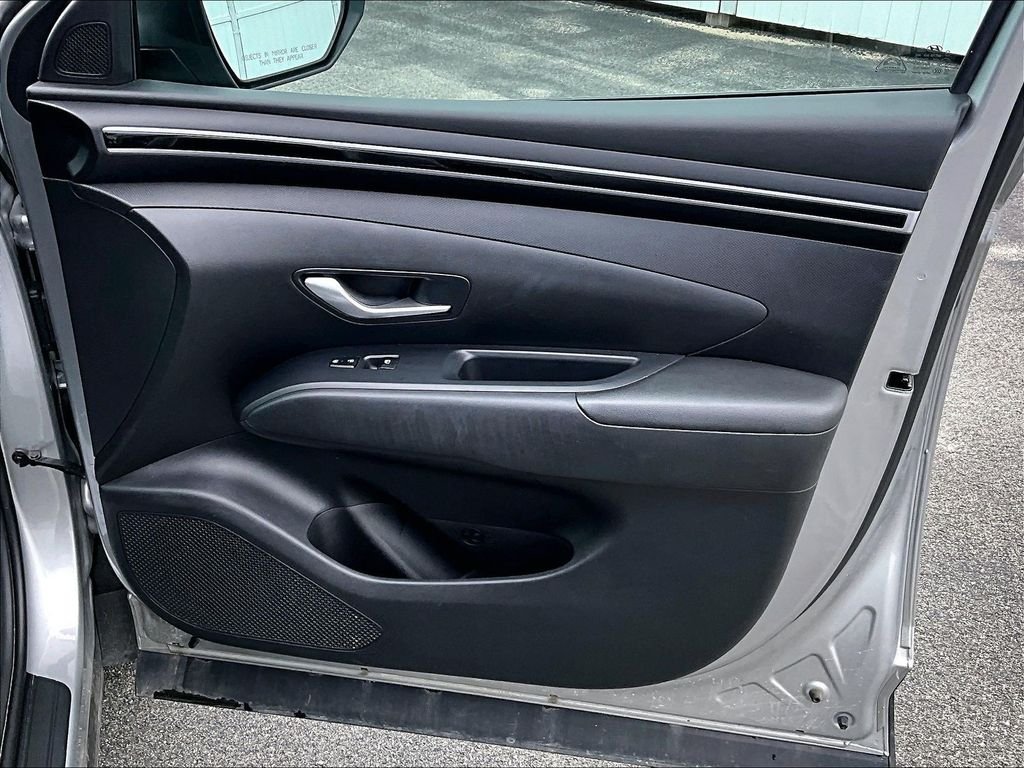 Used 2024 Shimmering Silver Hyundai SEL image 12