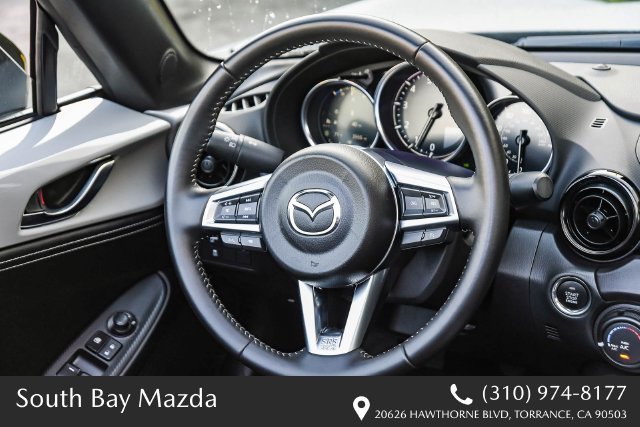 Certified Used 2025 Gray Mazda Club image 12