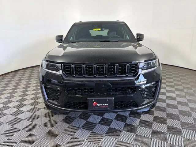 New 2026 Black Jeep Summit image 4