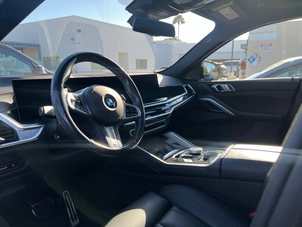 Used 2024 Black Sapphire Metallic BMW xDrive40i image 14