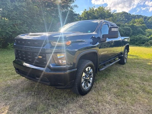 Used 2022 Blue Chevrolet Custom image 4