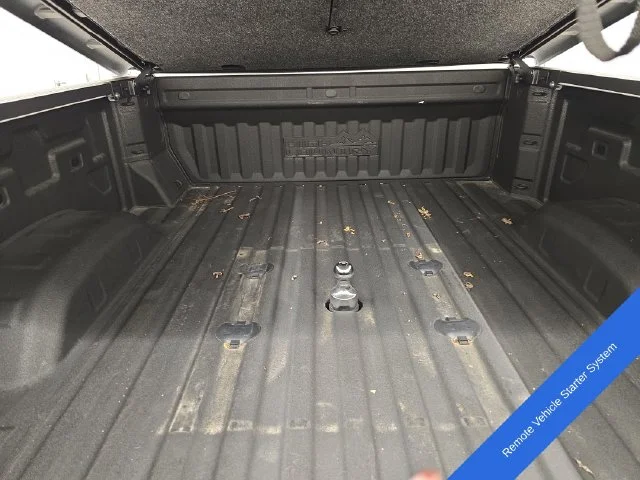 Used 2024 Summit White Chevrolet High Country image 17